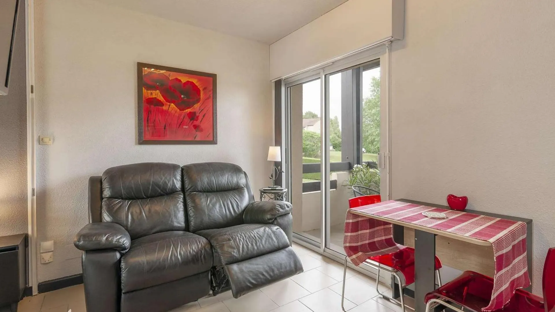 Appartement T1 Bis Lumineux Avec Terrasse Et Parking, Wi-Fi Gratuit - Fr-1-841-36 Barbotan-les-Thermes Lägenhet
