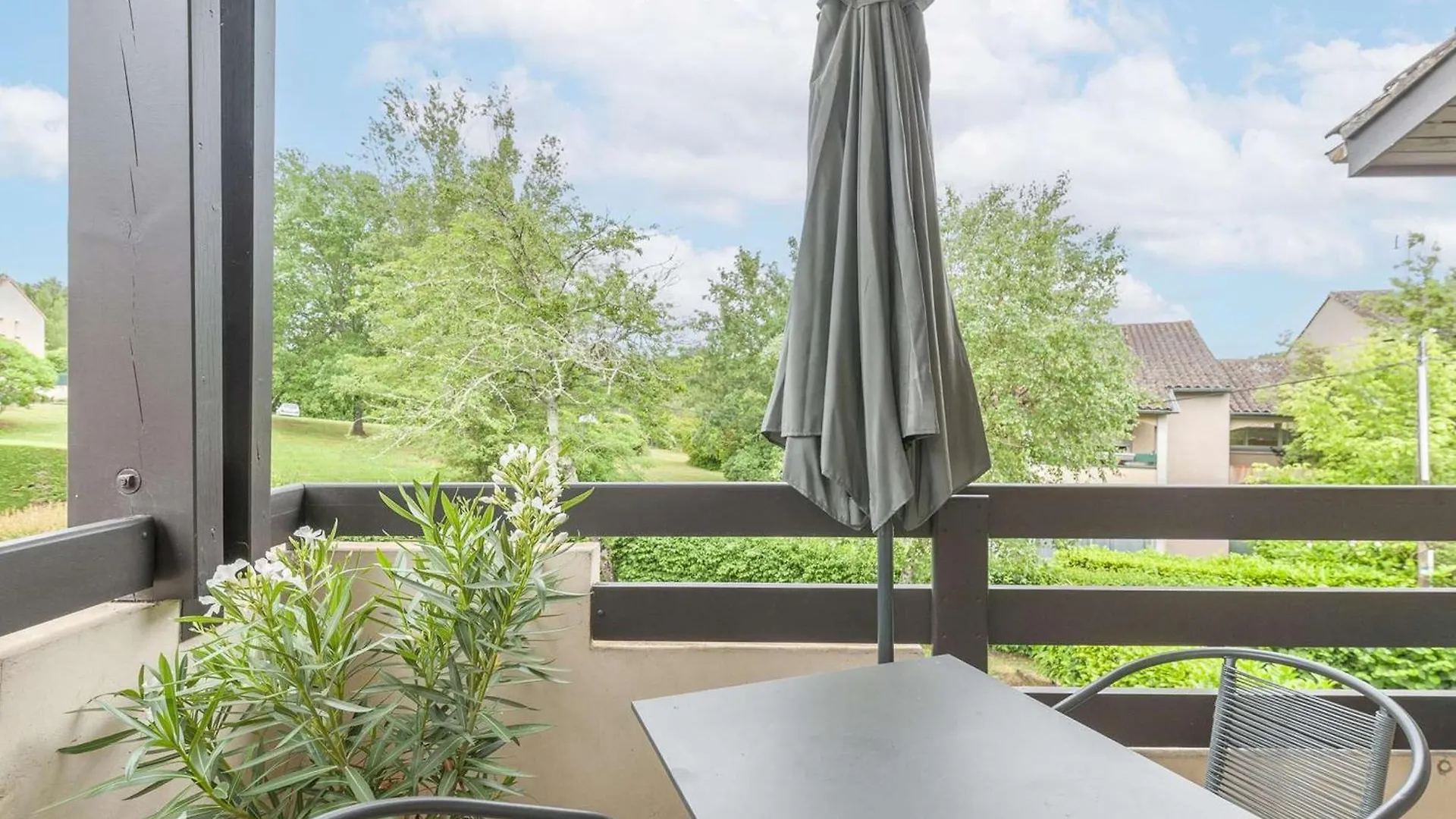 Lägenhet Appartement T1 Bis Lumineux Avec Terrasse Et Parking, Wi-Fi Gratuit - Fr-1-841-36 Barbotan-les-Thermes