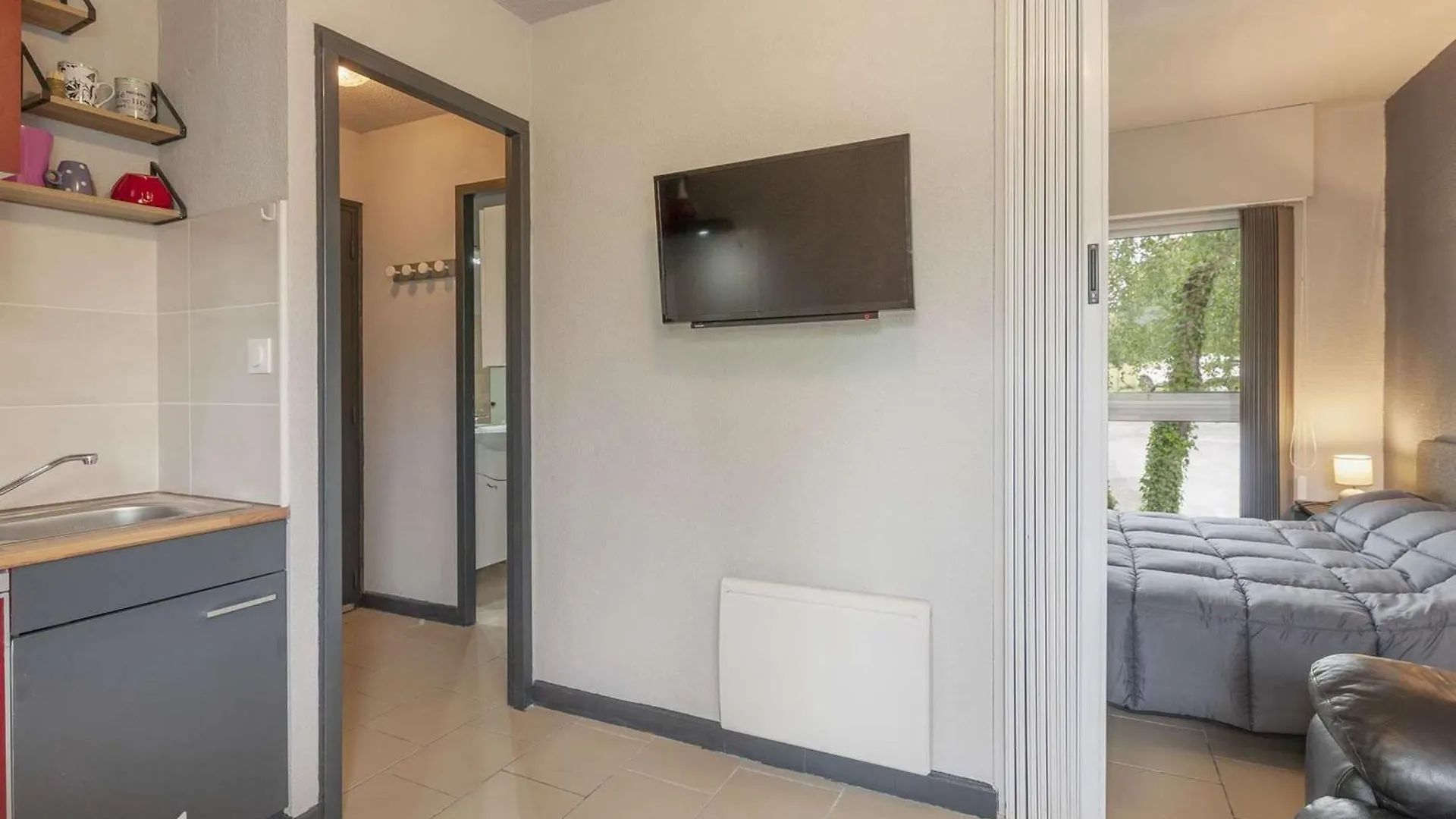 Appartement T1 Bis Lumineux Avec Terrasse Et Parking, Wi-Fi Gratuit - Fr-1-841-36 Barbotan-les-Thermes Lägenhet